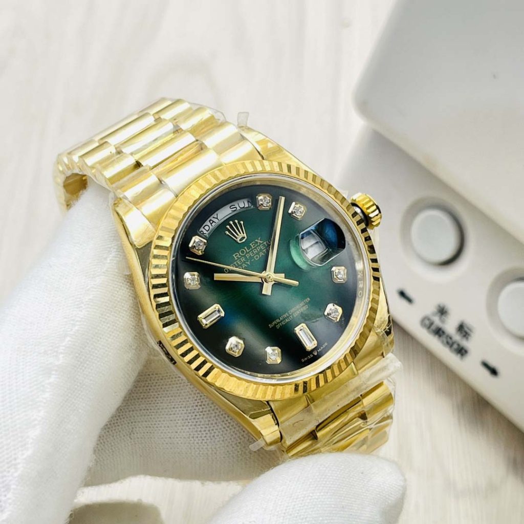 Rolex replicas weekly logotype 40