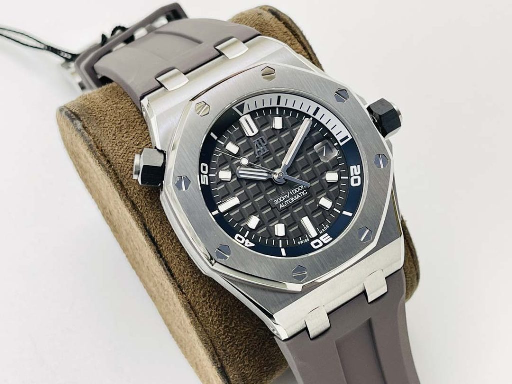 Knock Off Audemars Piguet Royal Oak Offshore Diver 15720ST