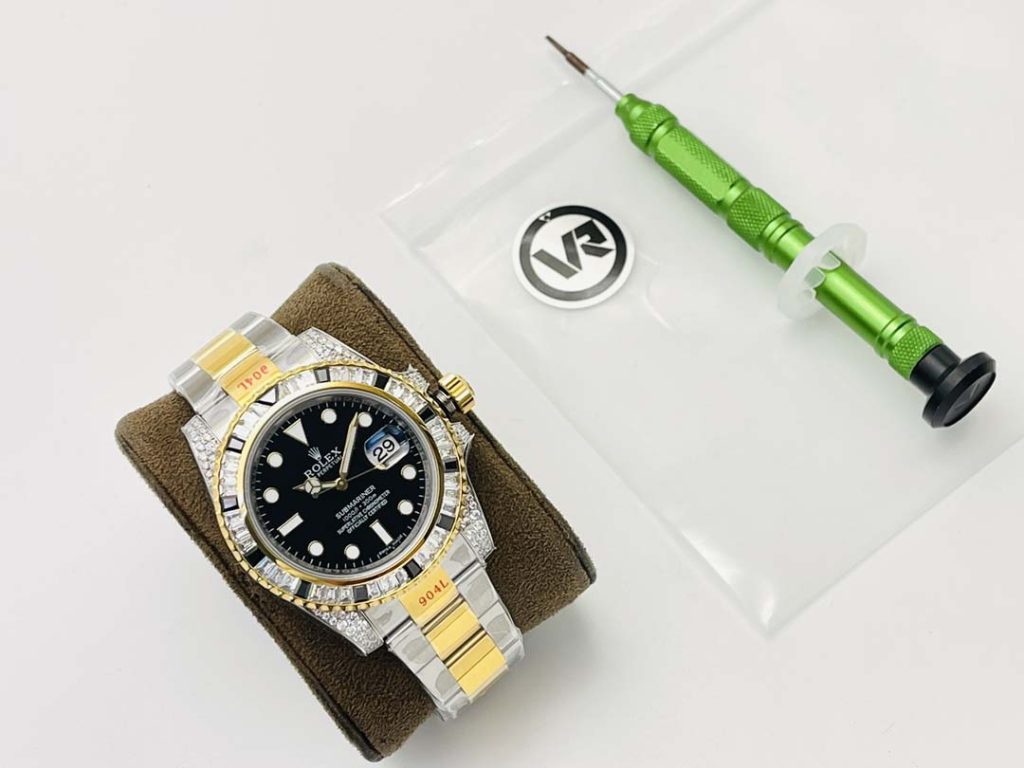 Replica Rolex Submariner rear with diamonds