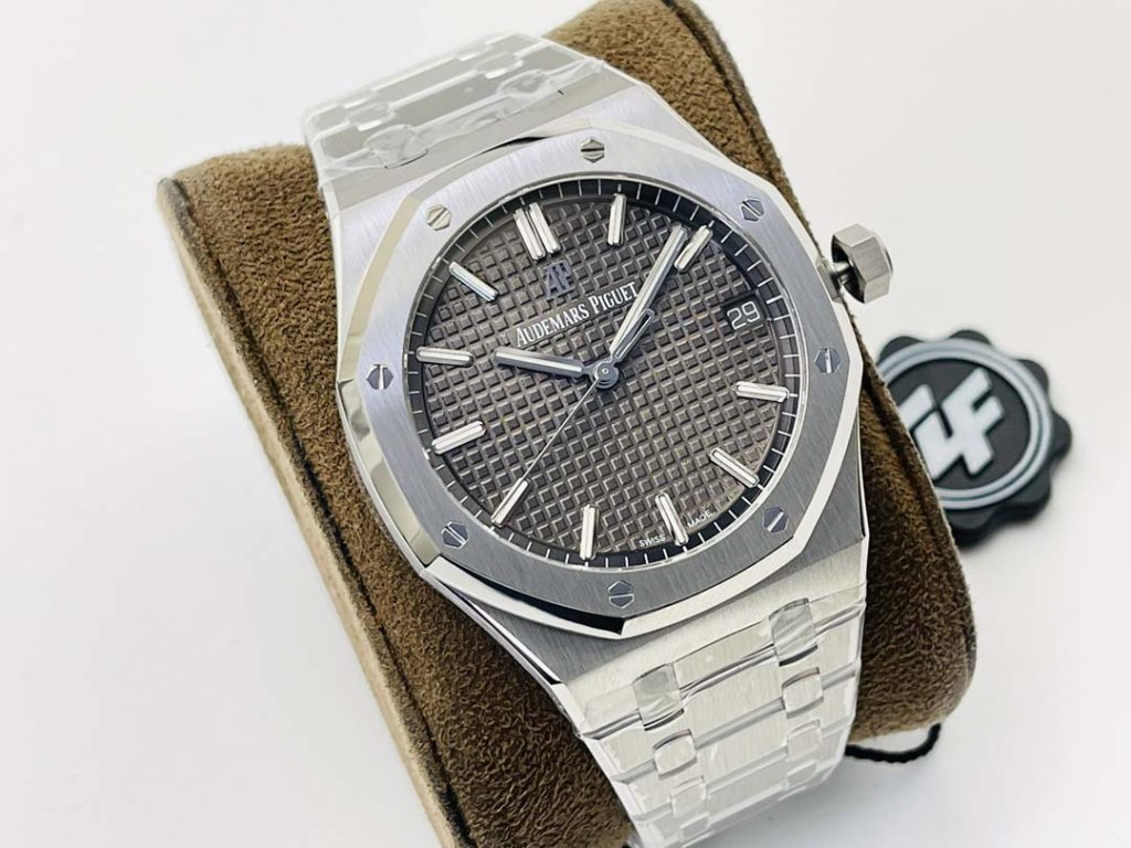 העתק Audemars Piguet Royal Oak 15500 גרסה מושלמת