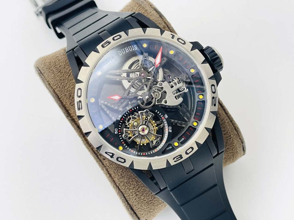 העתק של Roger Dubuis King Series דגם DBEX0577